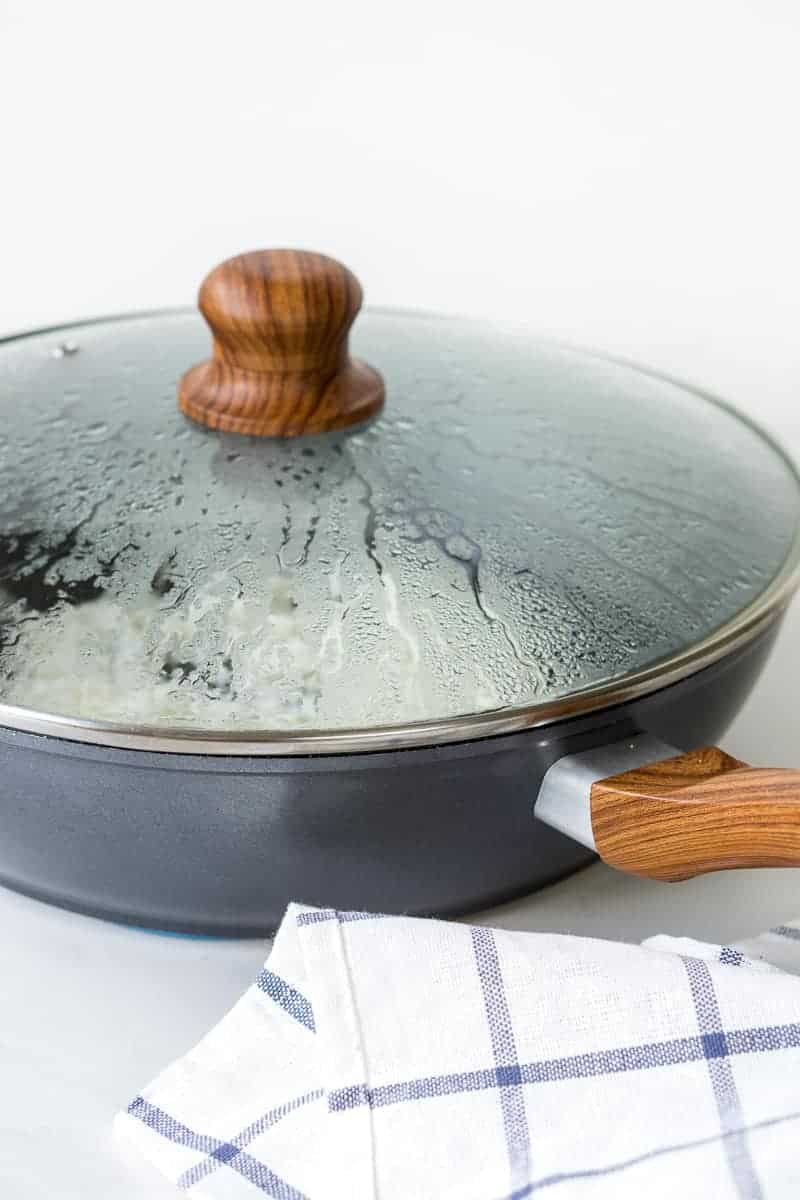 Steaming in frying pan