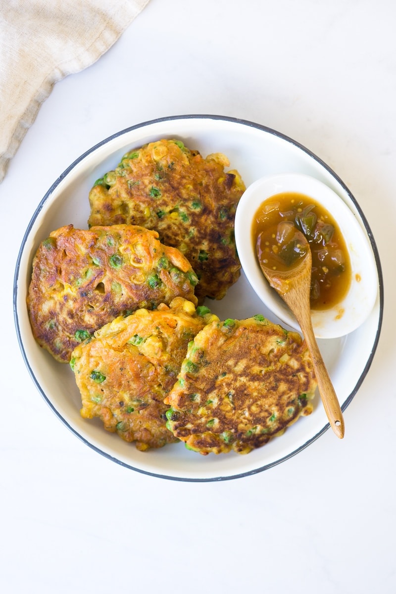 Vegetable Fritters with Tomato and Capsicum Chutney