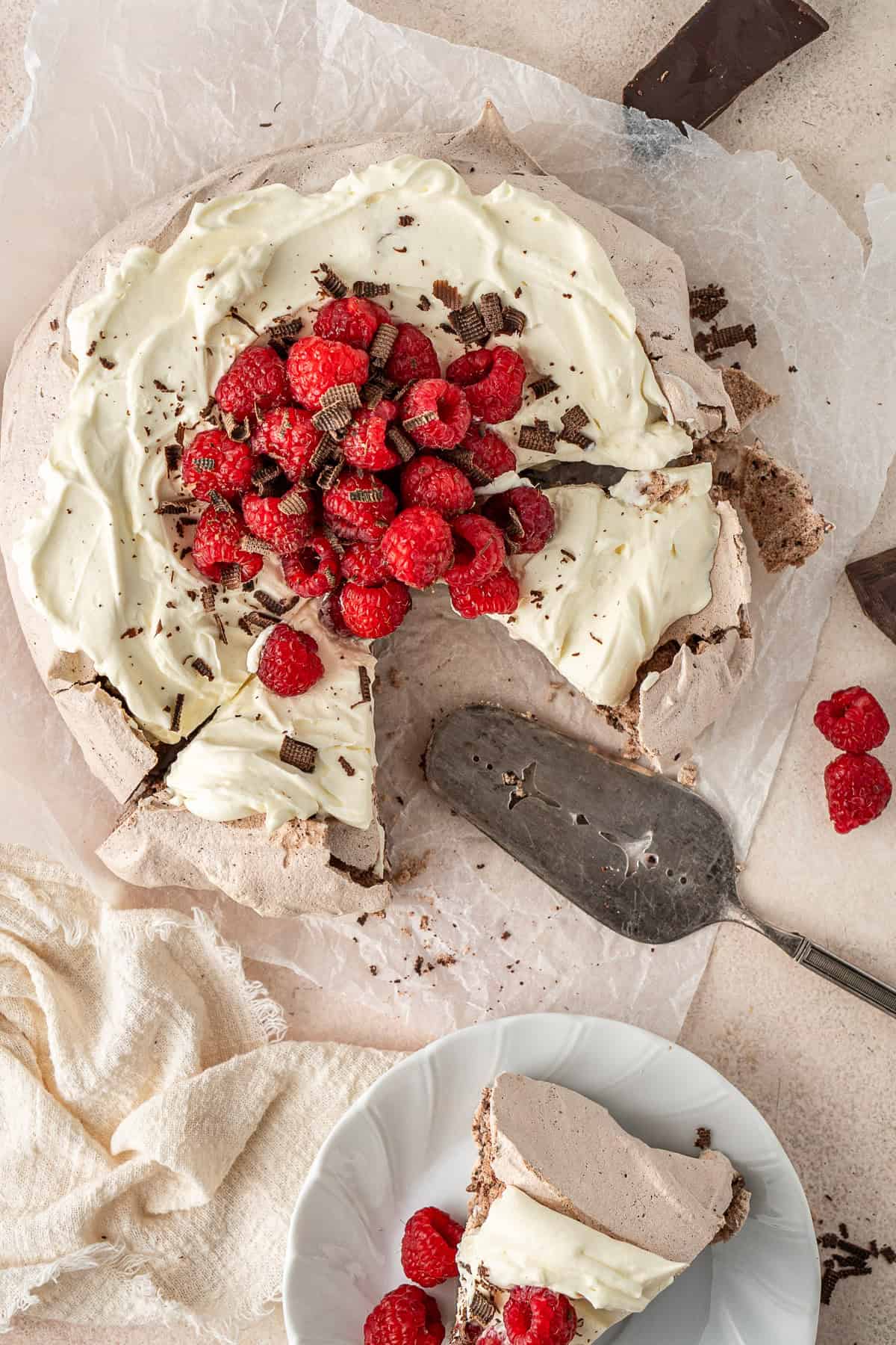 The pavlova served into slices.