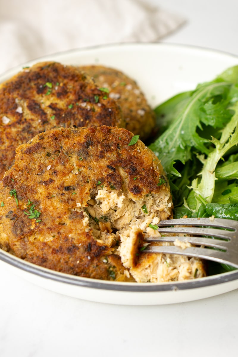 Salmon cakes with salad