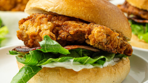 Chicken Fillet Burger (Crispy Buttermilk Fried Chicken Burger