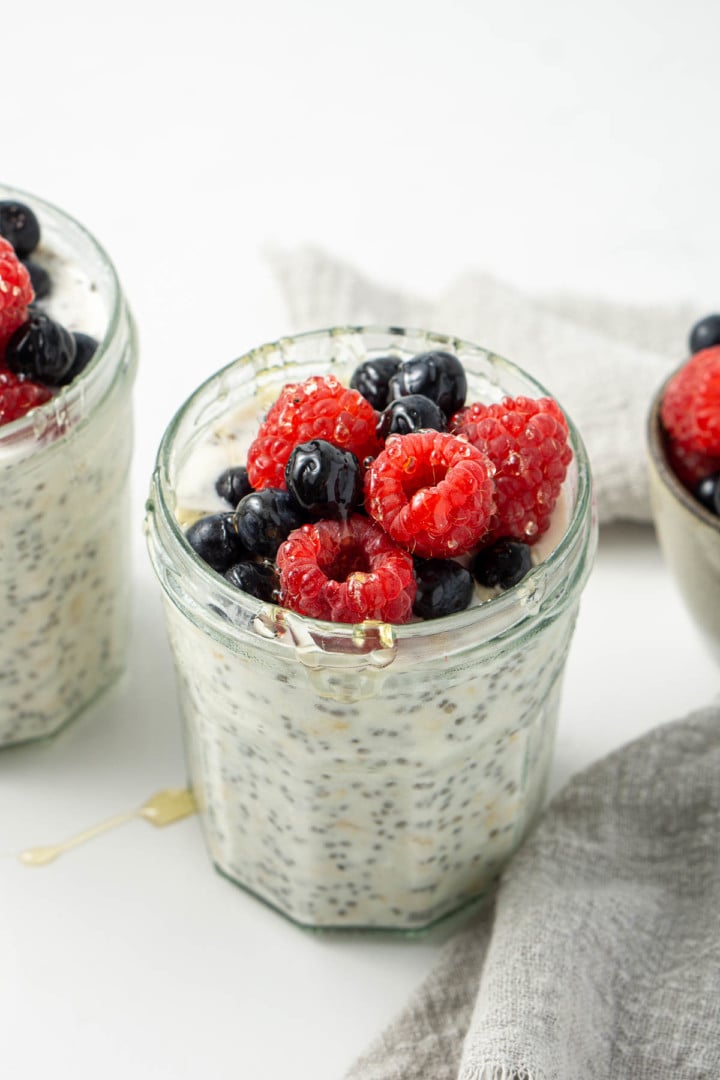 Vanilla Overnight Oats - Eight Forest Lane