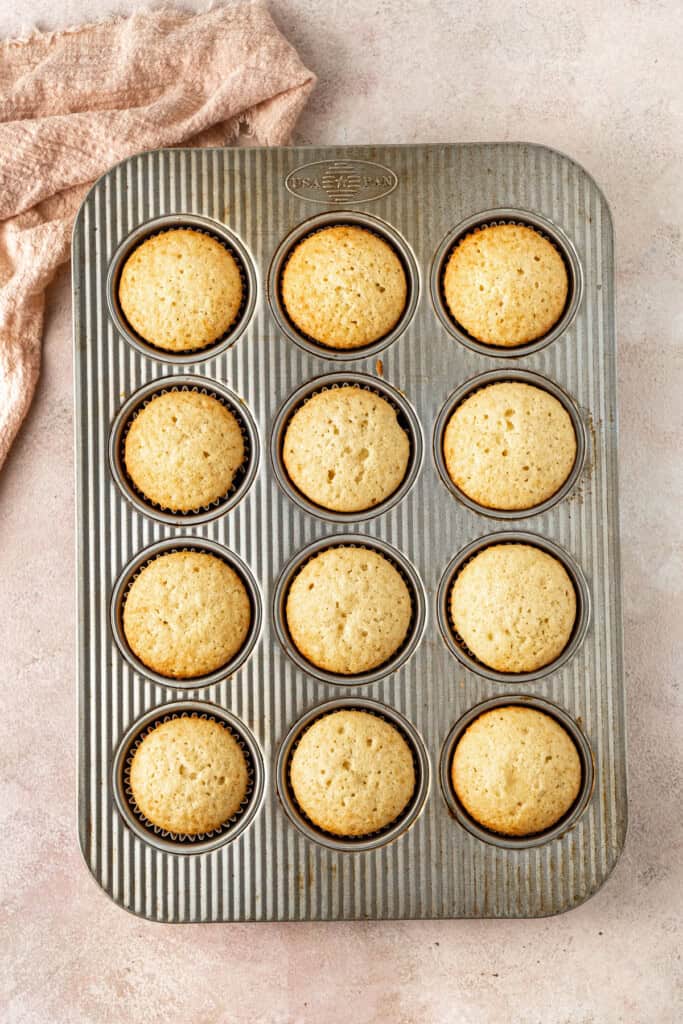 The baked cupcakes in the muffin pan.