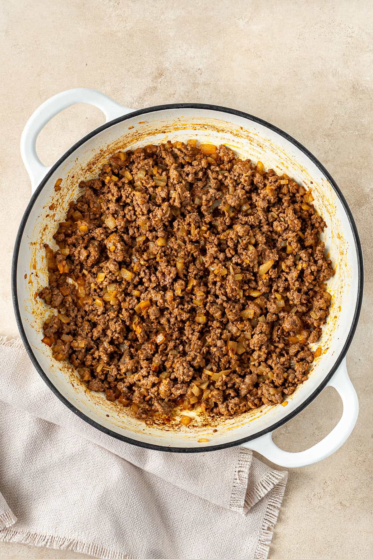 Browning the mince in the pot.