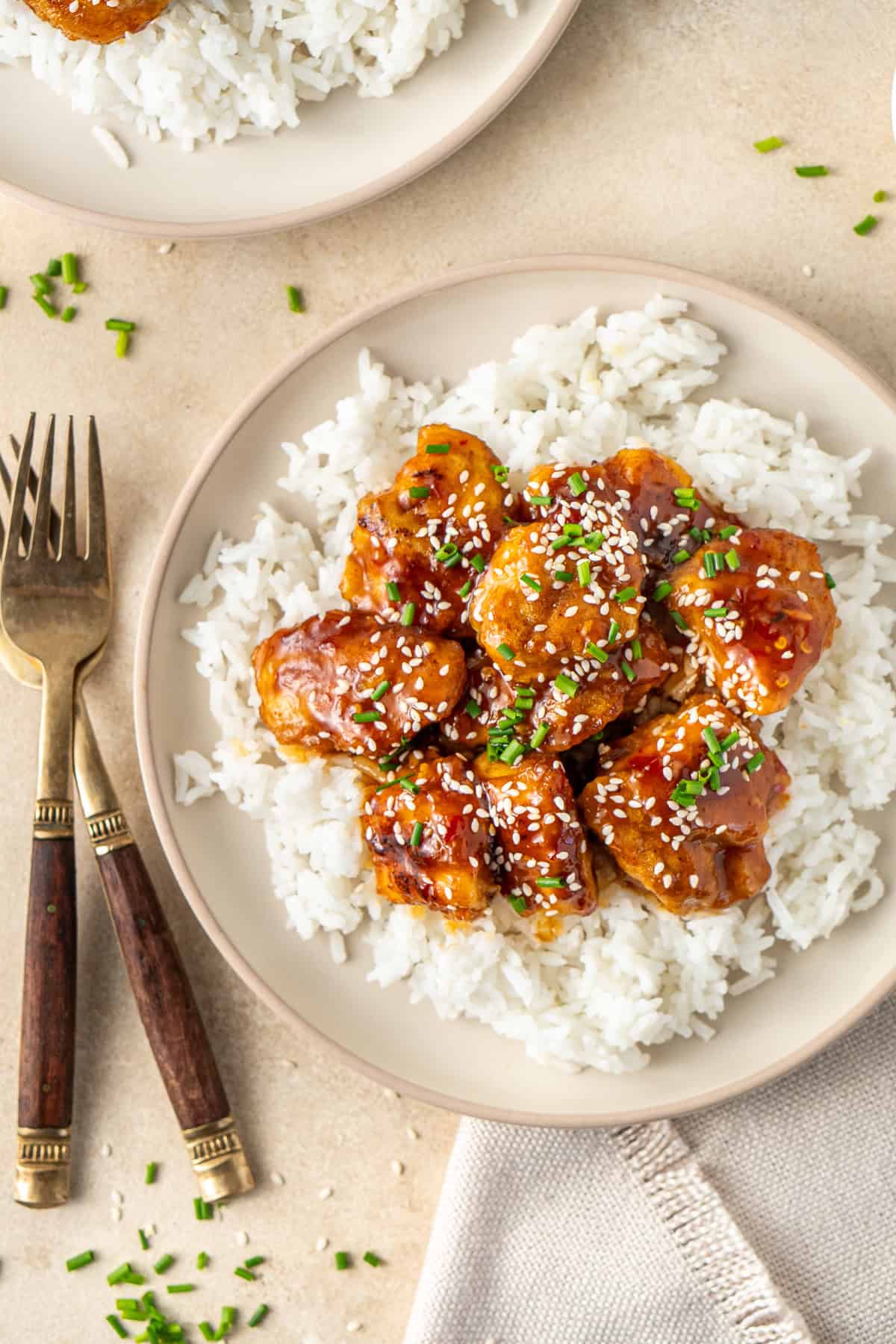Sweet chilli chicken served over rice.