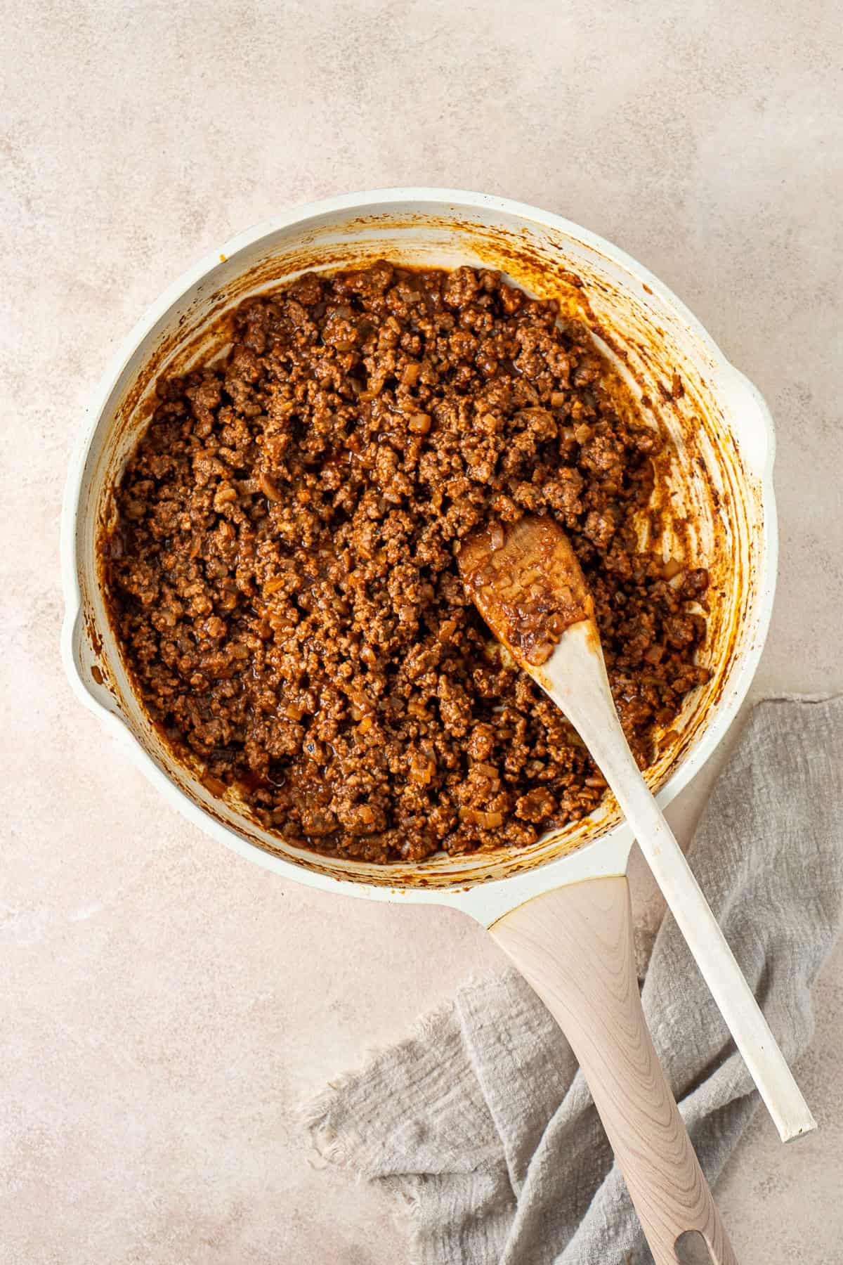 The cooked taco mince.